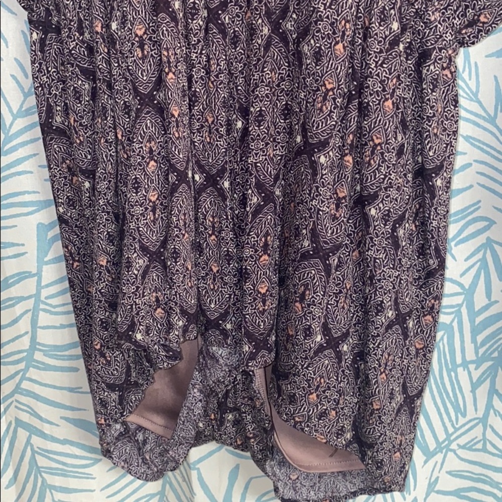 Backless Romper - Picture 4 of 9